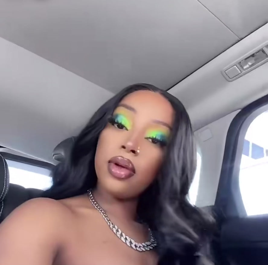 Perruque Kendra - Cheveux Ondulé Noir Semi Naturelle / Kendra Wig - Semi Natural Wig