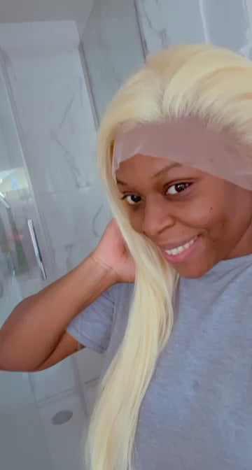 Perruque Océane - cheveux  Lisse 613/ Océane Wig - Straight hair 613