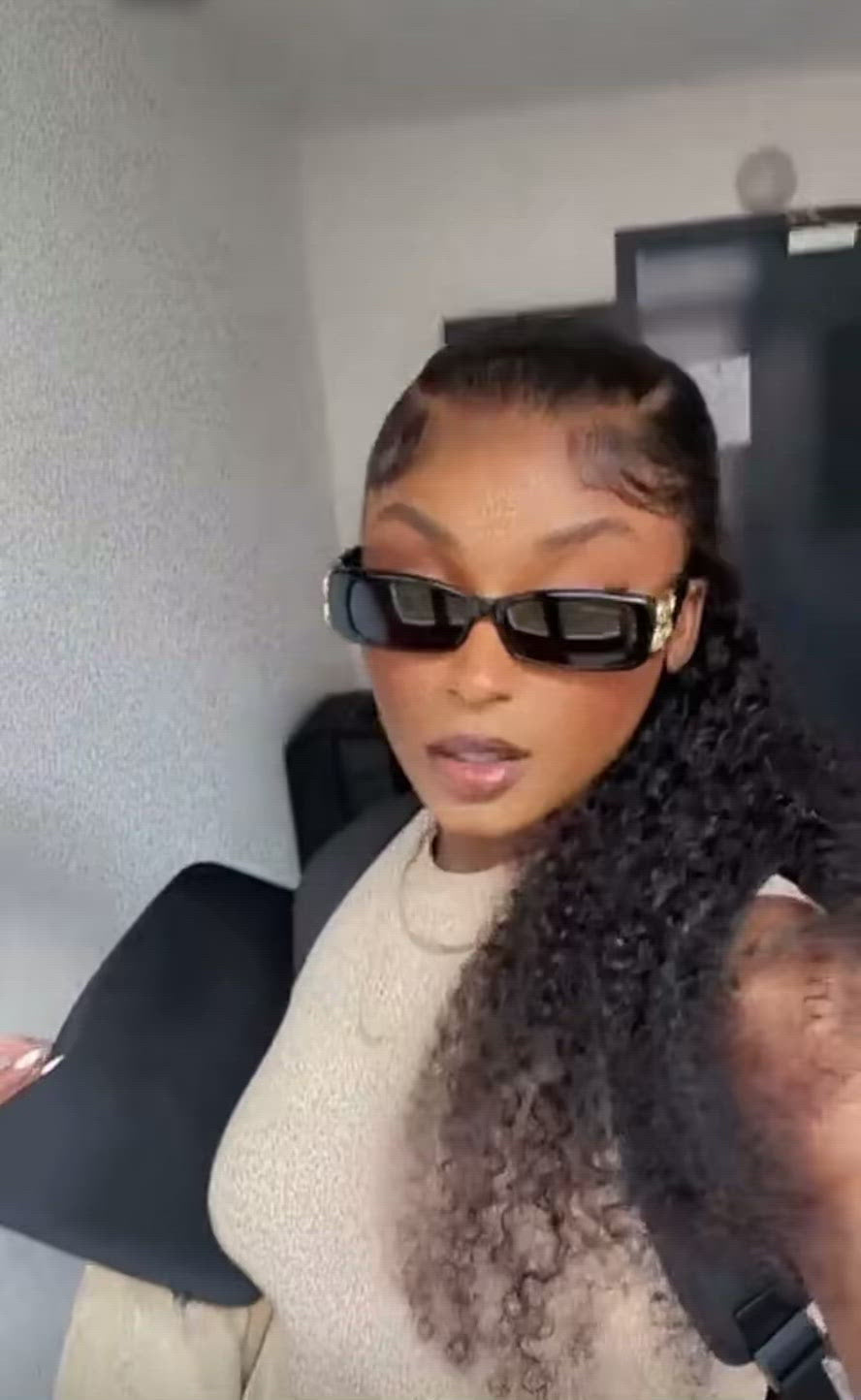 Perruque Orlia - Cheveux Crépus Bouclés / Orlia Wig - Kinky Curly Hair