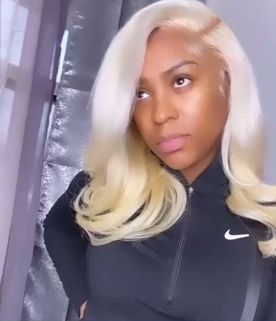 Perruque Cindy - Cheveux Ondulés 613 / Cindy Wig - Body Waves Hair 613