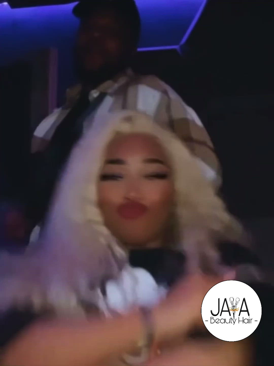 Perruque Nao - Cheveux Bouclés 613 / Nao wig - Curly Hair 613