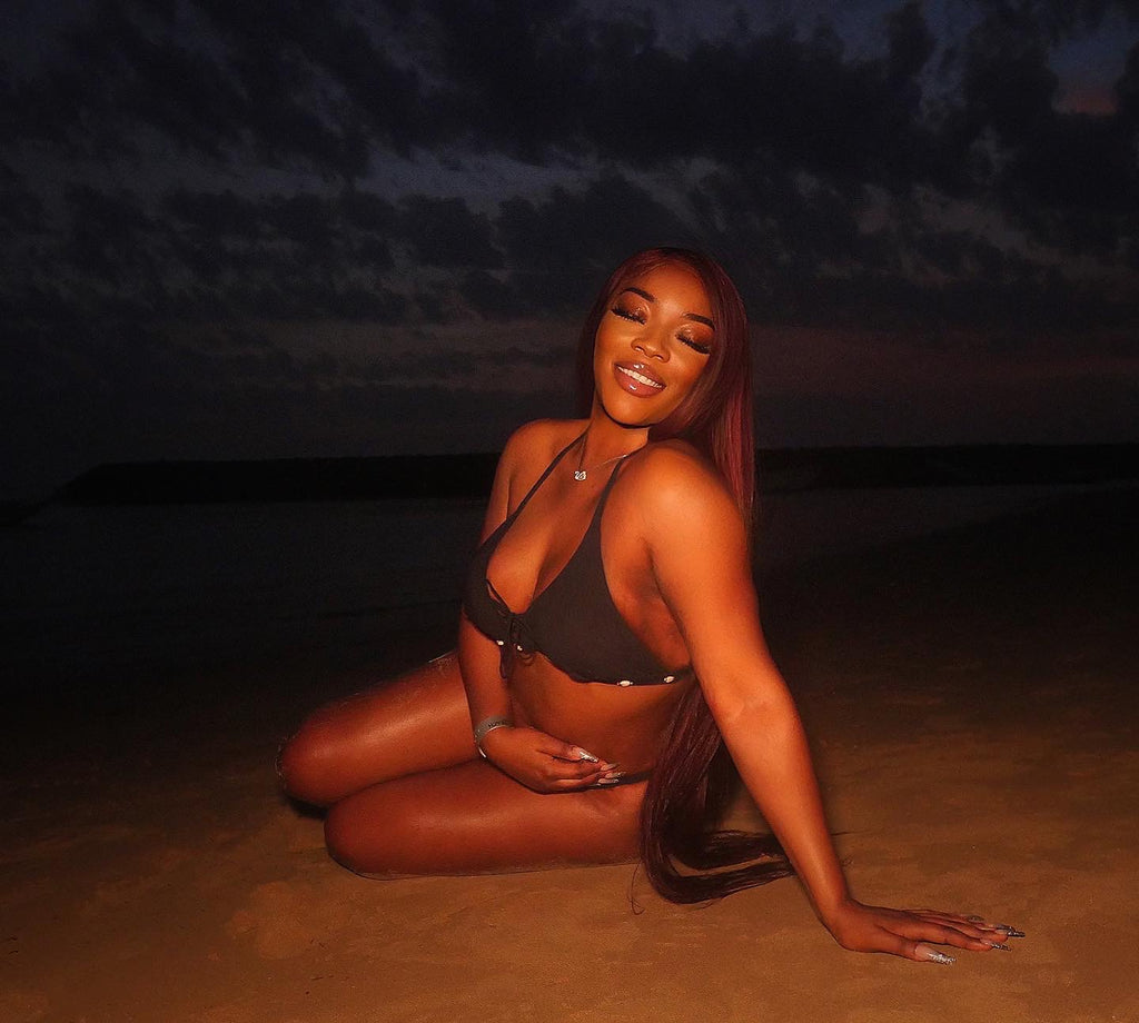 Perruque Penola - Cheveux Lisse Cerise / Penola Wig - Straight Cherry Hair Wig: Perruque Lisse Cherry -Straight Hair